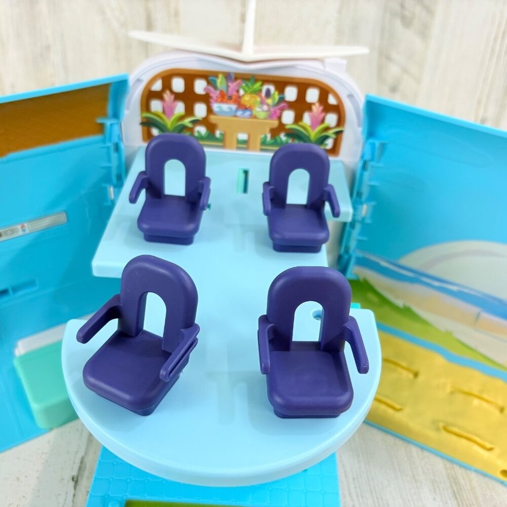 Bluey 3-in-1 Transforming Plane Figure Playset Airplane ONLY Boat Resort NEW - Picture 5 of 13